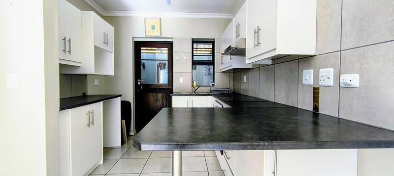 2 Bedroom Property for Sale in Blue Mountain Village Western Cape